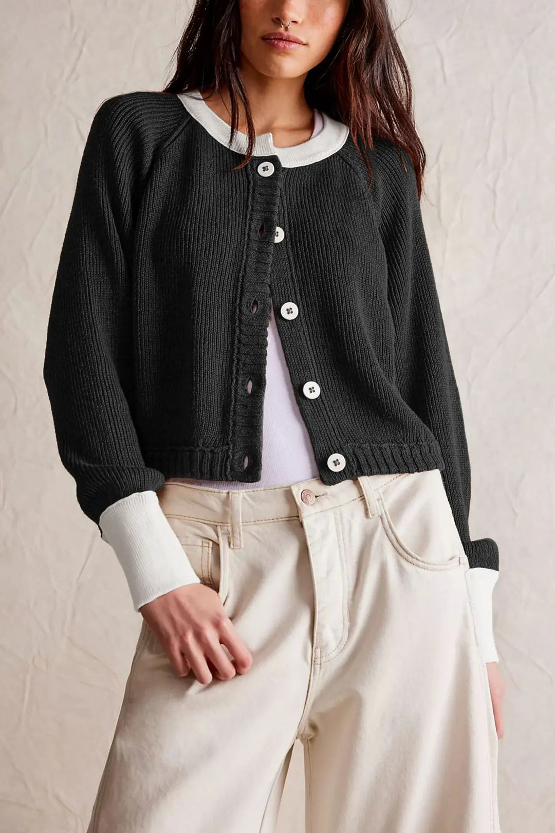 Mune | Women's Cropped Cardigan with Buttons and Long Sleeves