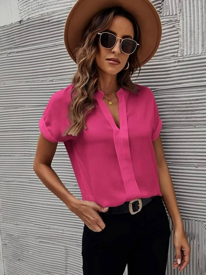 Mune Fashion | Casual Blouse With V-Neck And Short Sleeves