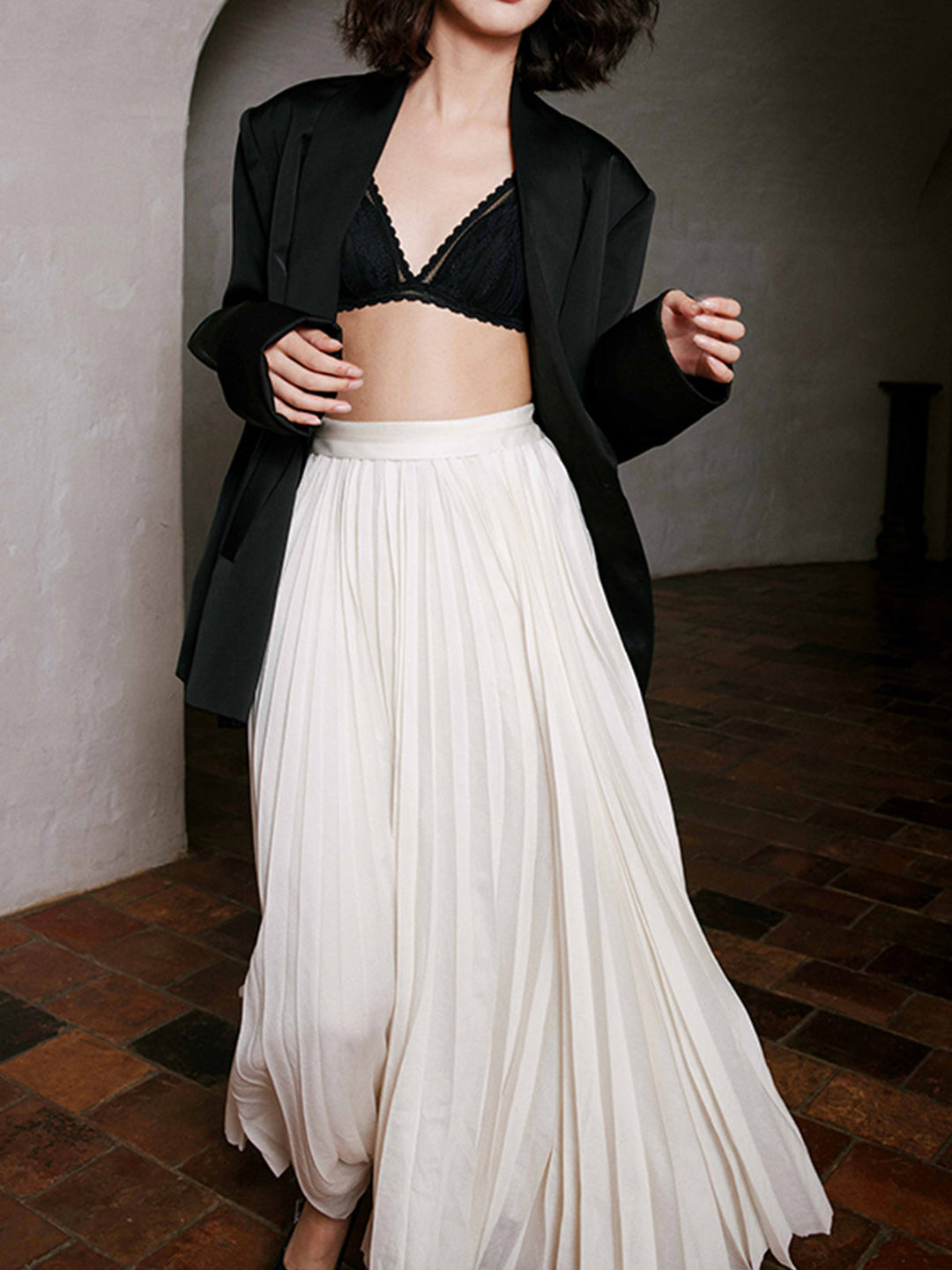Mune | Elegant Pleated Maxi Skirt
