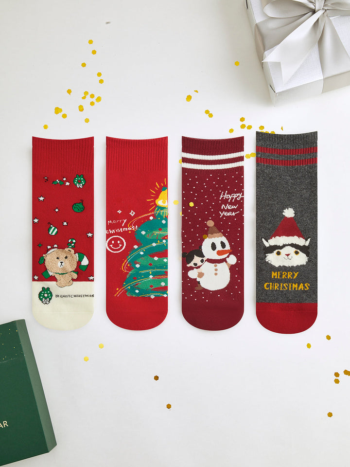 Mune | Cartoon Christmas Gift Box with Socks