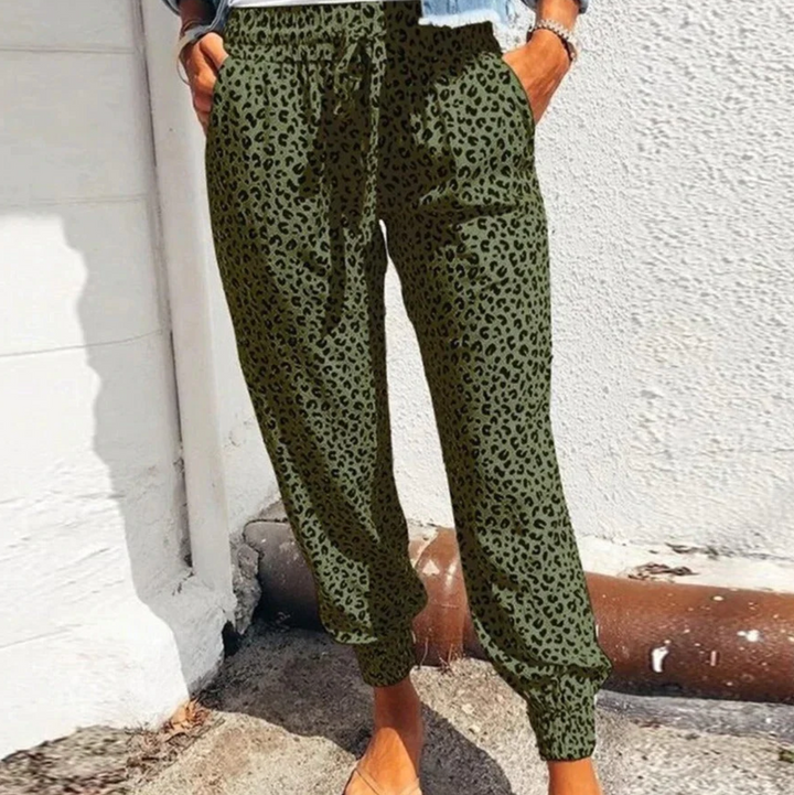 Mune | Loose Fit Pants with Leopard Print