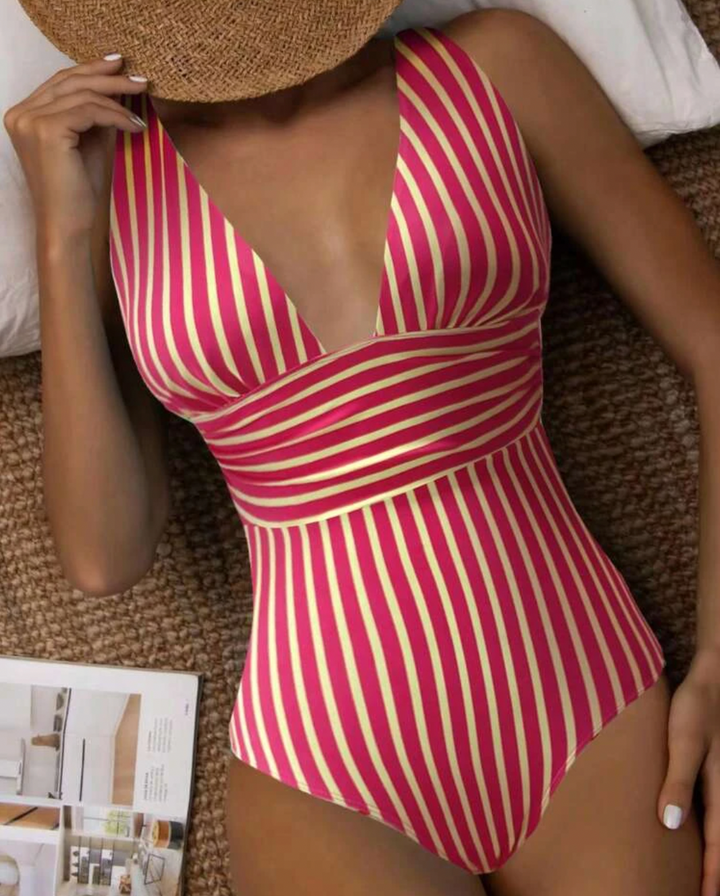 Mune | Modern and Eye-Catching Swimsuit for Summer