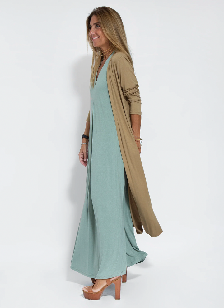 Set of long flattering dress and vest
