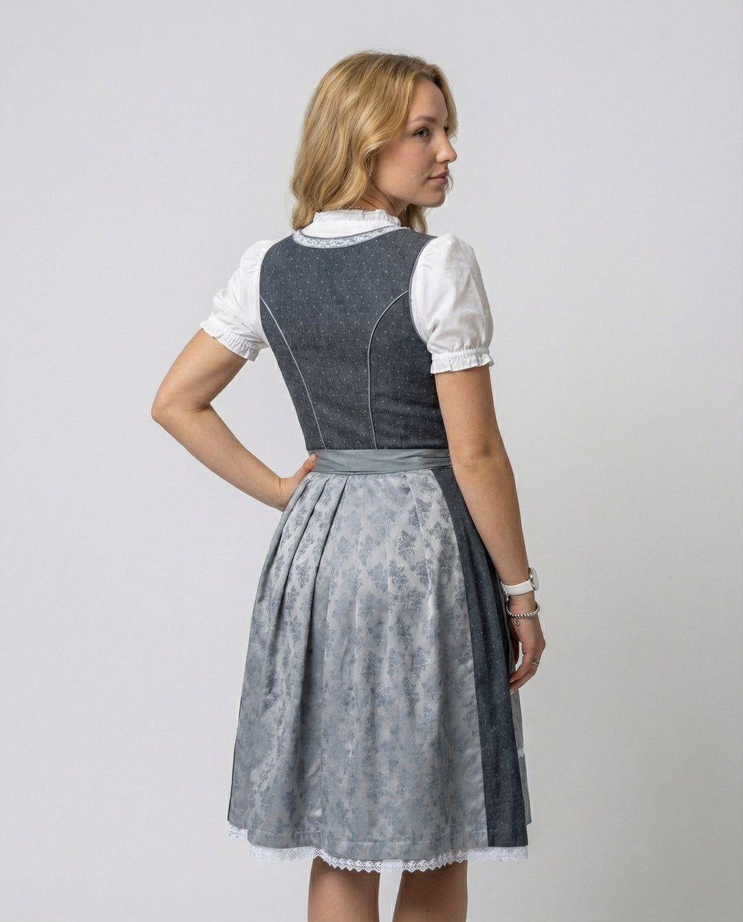 Traditional Dirndl Ladies | Mune Fashion