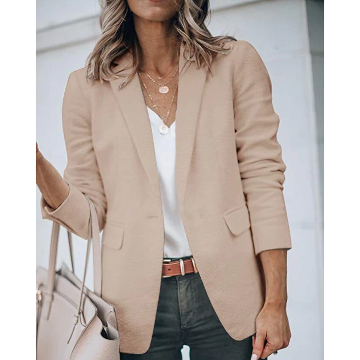 Mune | Elegant Women's Blazer