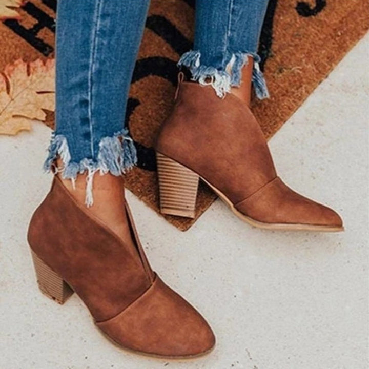 Mune Fashion | Ankle boots for everyday and office