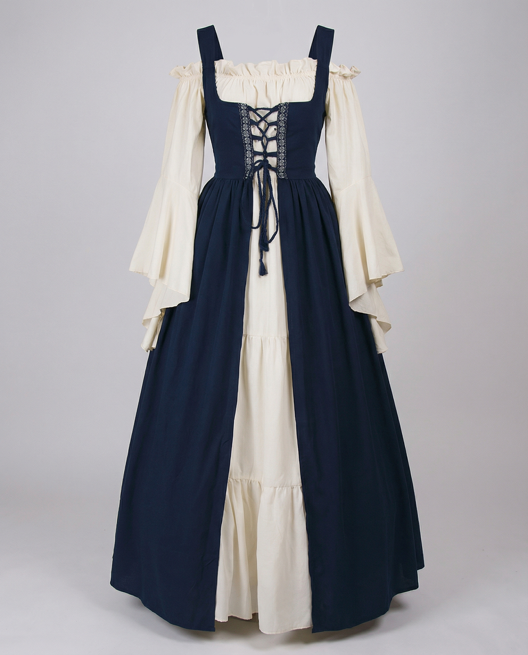 Medieval dress for women with traditional cut for medieval events | Mune Fashion