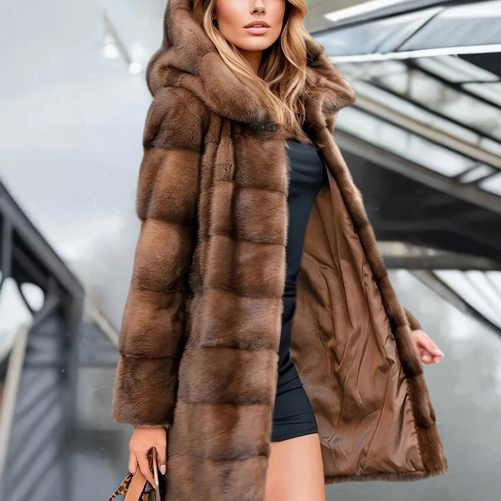 Mune | Trendy Women's Jacket with Fashionable Hood