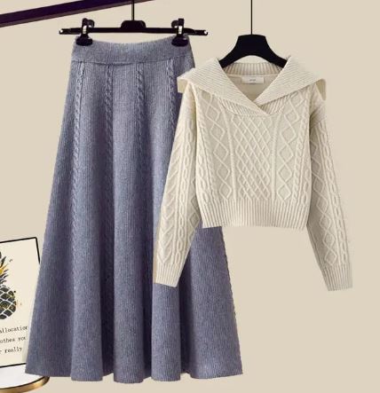 Mune | Two-Piece Set Consisting Of Knit Sweater and Half Skirt
