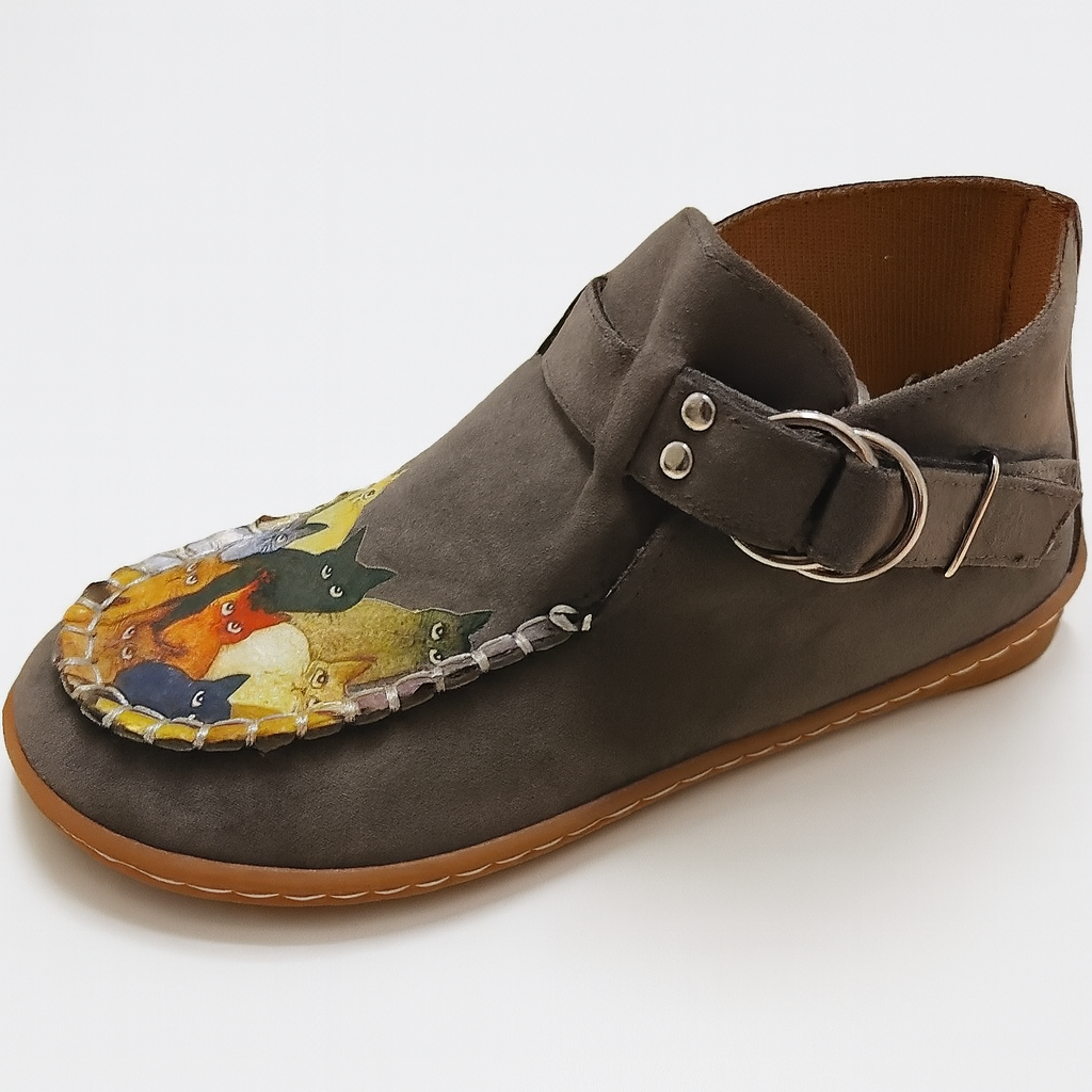 Women’s Artistic Cat Design Slip-On Shoes