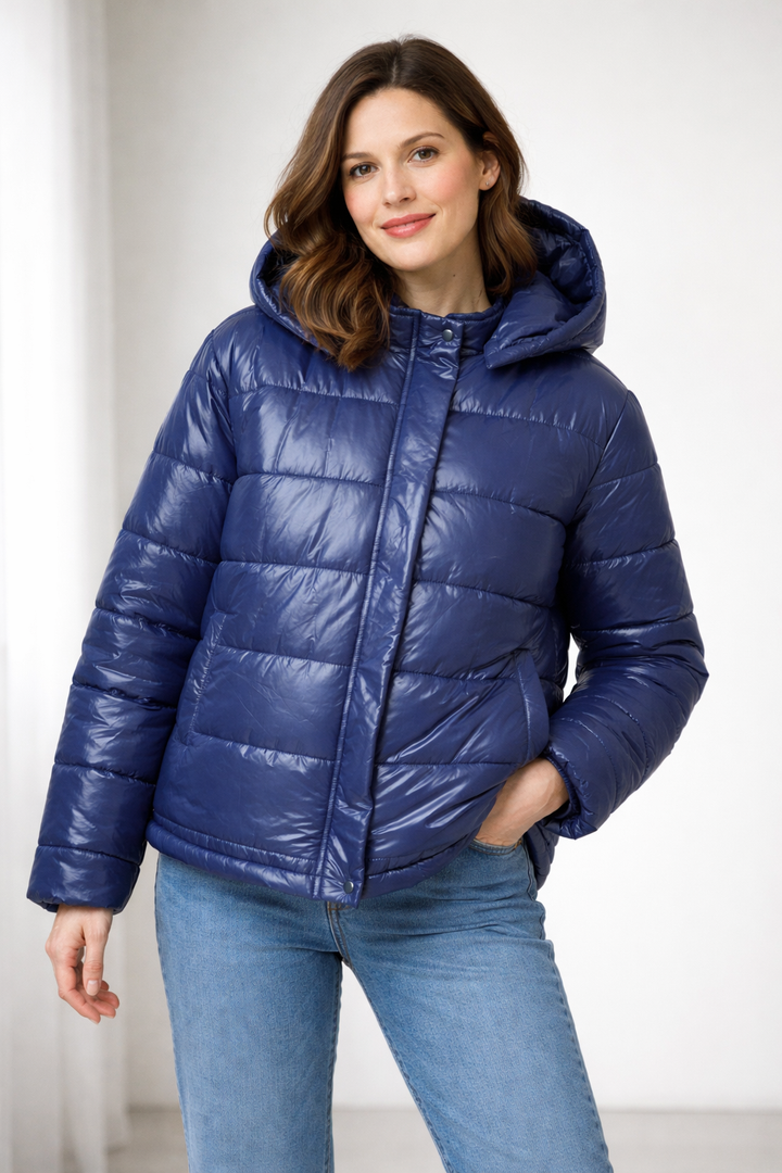 Mune Fashion | Women's Shiny Puffer Jacket with Hood and Padding