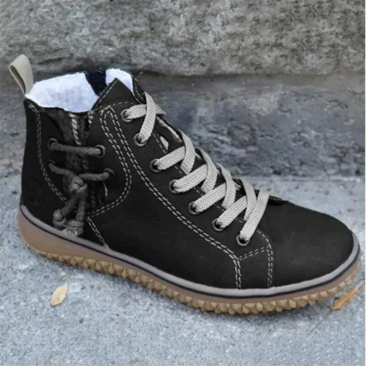 Mune | Elegant and timeless boots with a vintage look