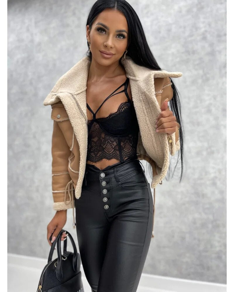 Mune | Women's Short Winter Jacket with Faux Fur and Zipper
