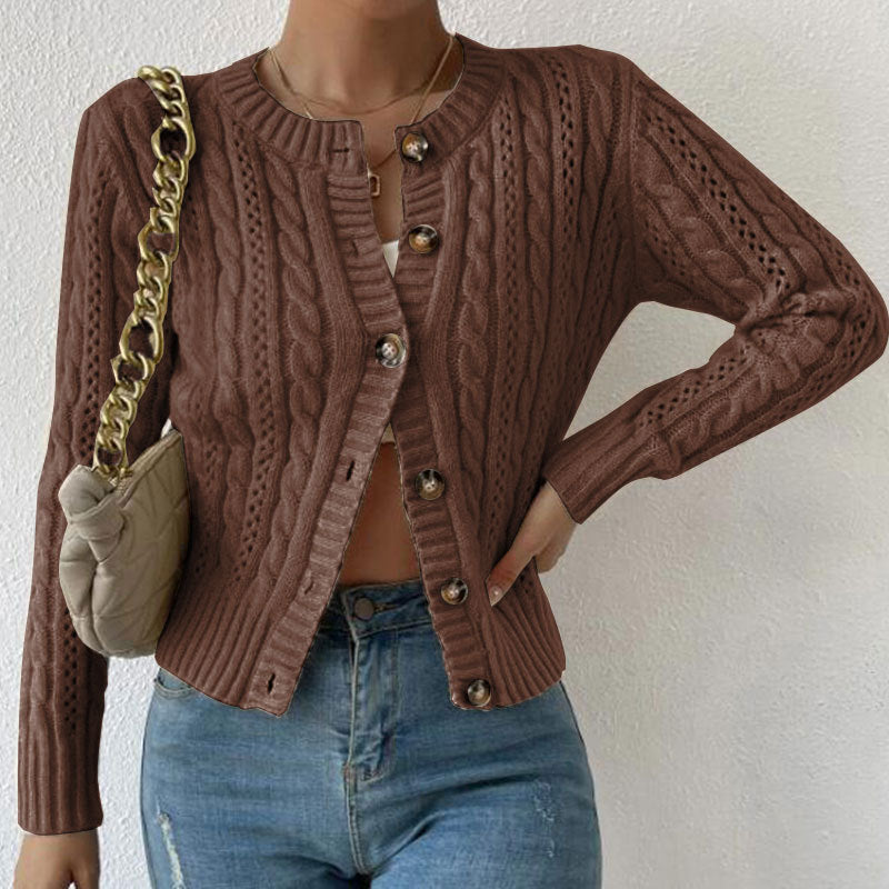 Mune | Women's knitted cardigan with cable pattern and button closure