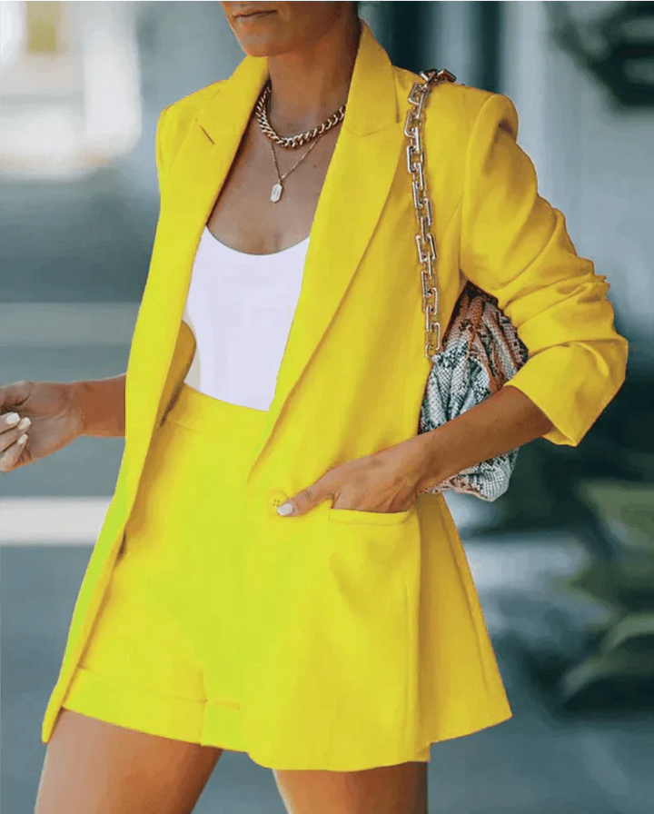 Mune Fashion - Stylish Set Consisting Of Elegant Blazer And Casual Shorts