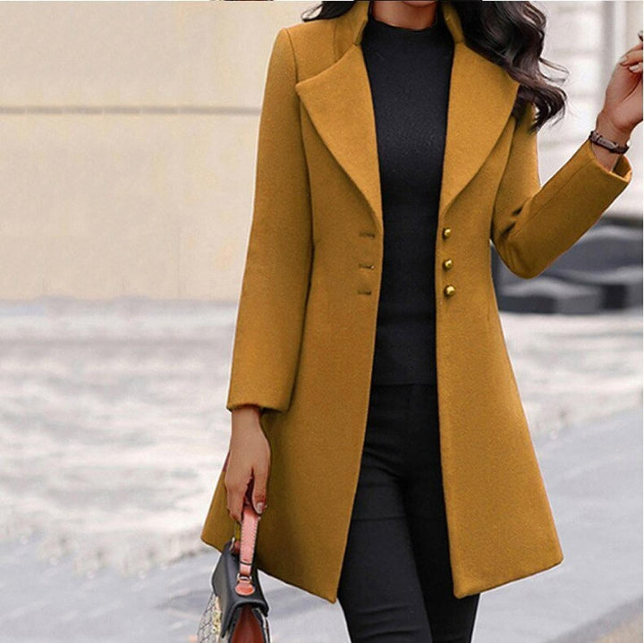 Mune | Elegant Women's Coat with Turned-Down Collar and Shiny Buttons