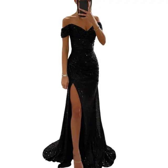 Mune | Elegant Evening Dress With V-Neck