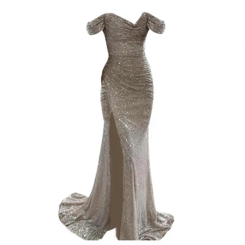 Mune | Elegant Evening Dress With V-Neck