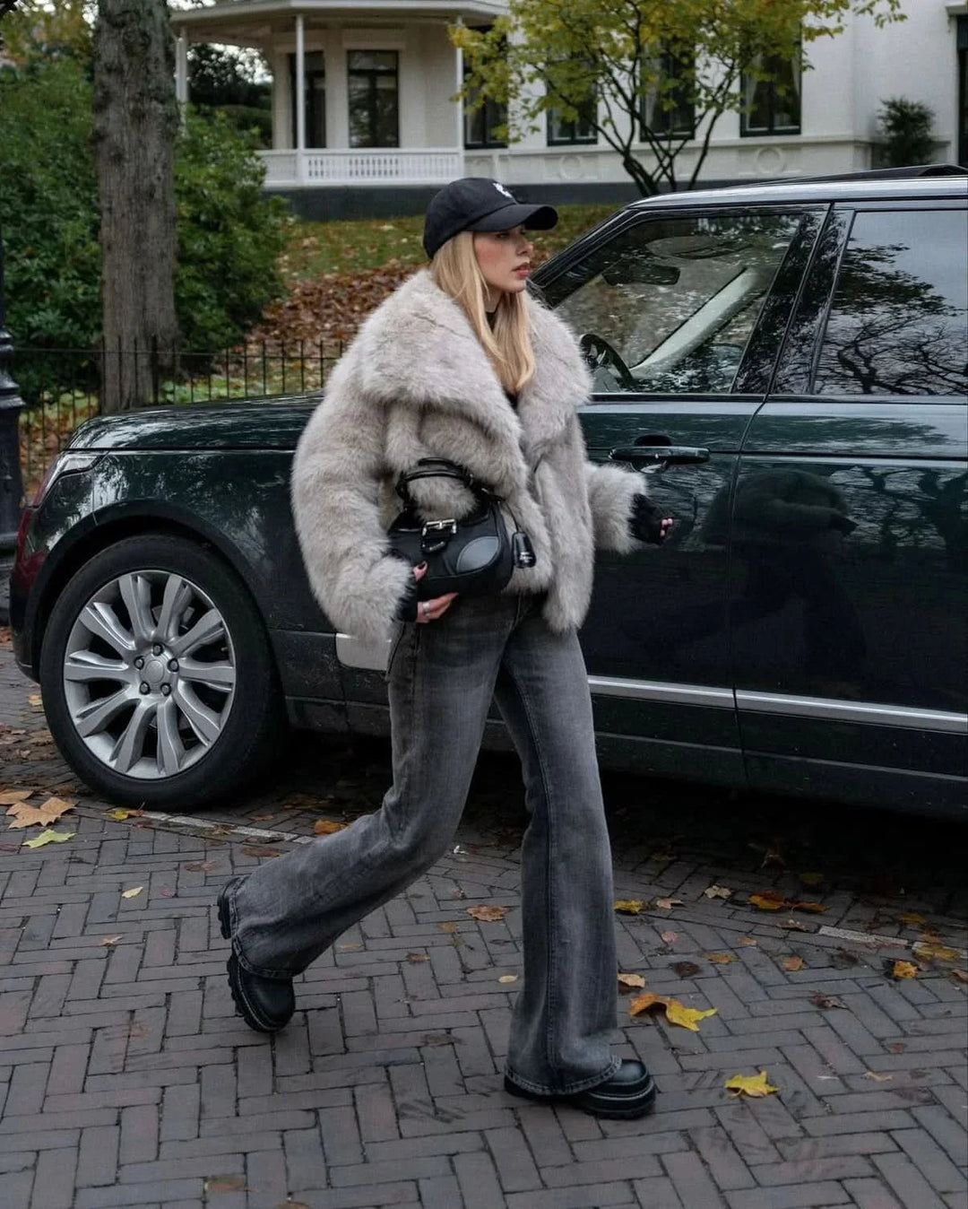Mune | Women's Fake Fur Jacket with Large Collar and Long Sleeves