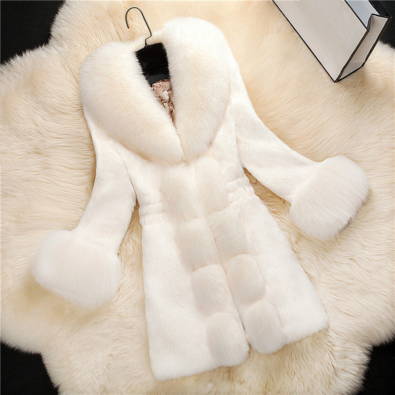 Mune | Winter Long with Contrast Collar for Women Ideal for The Cold Season