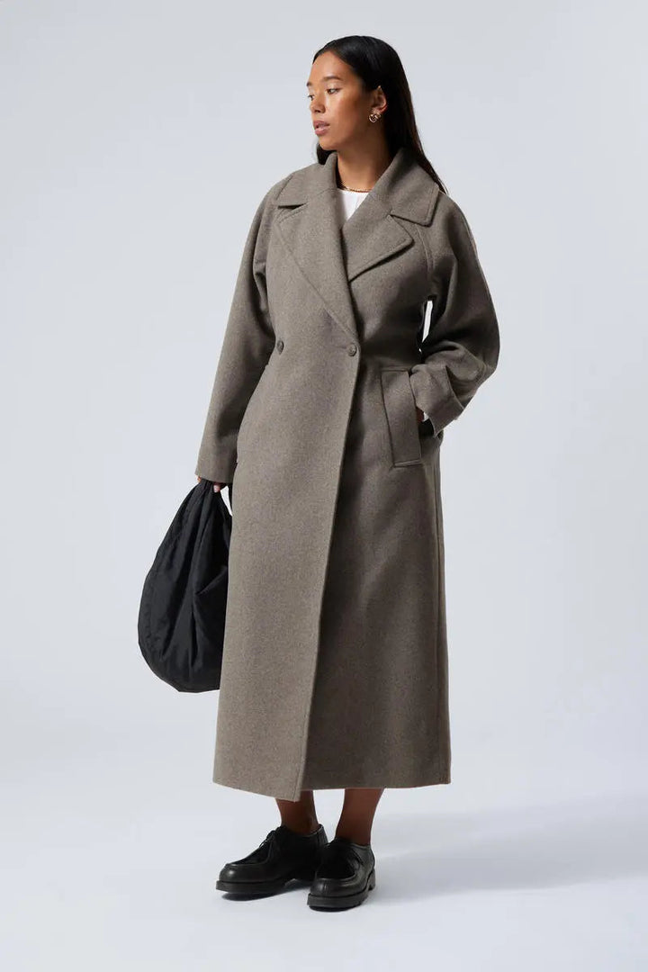 Mune | Women's Long Oversized Wool Jacket with Wide Lapels and Minimalist Design