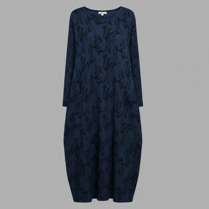 Luxurious Winter Dress Print Elegant Comfort