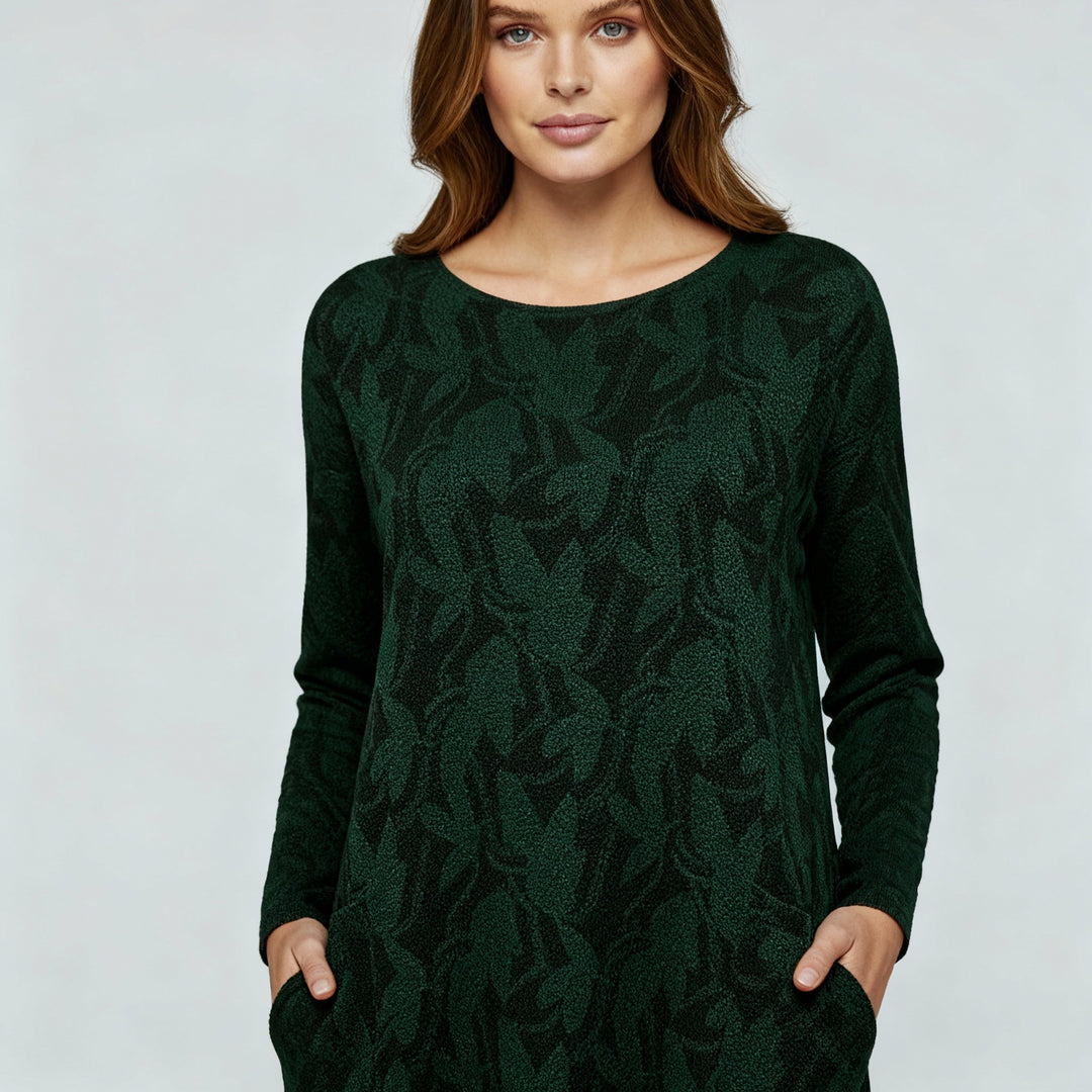 Luxurious Winter Dress Print Elegant Comfort