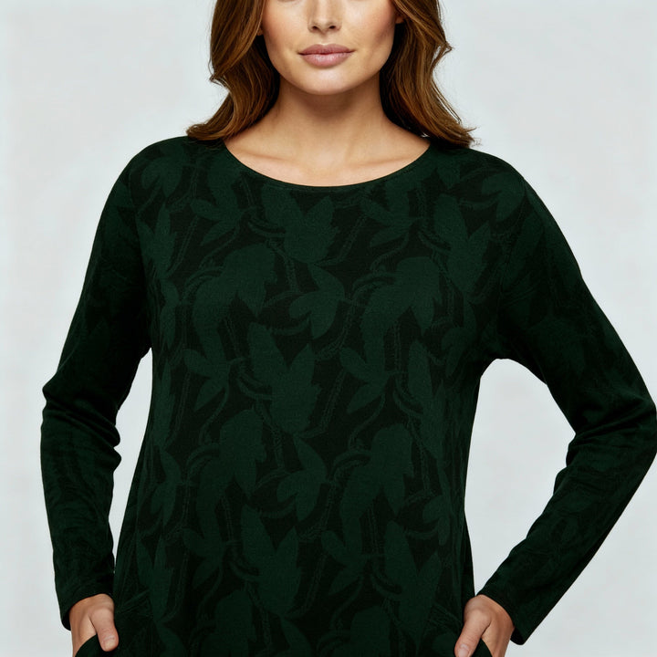 Luxurious Winter Dress Print Elegant Comfort