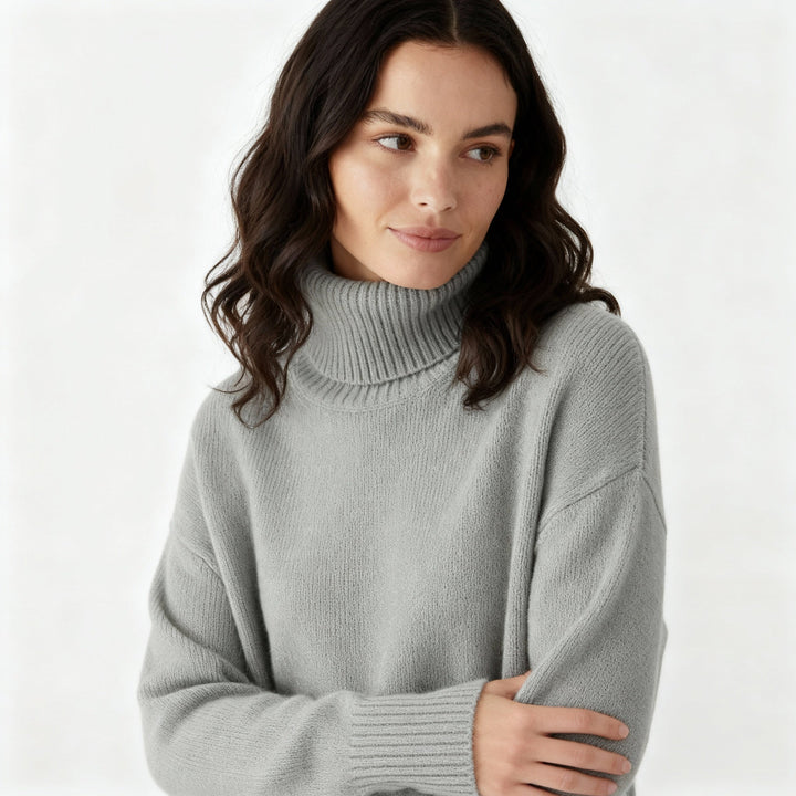 Elegant Cashmere Turtleneck Sweater