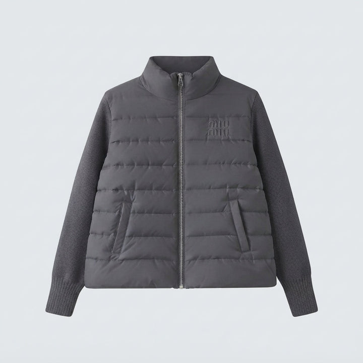Women's short-cut hybrid quilted cardigan with quilted front, knitted sleeves and high stand-up collar