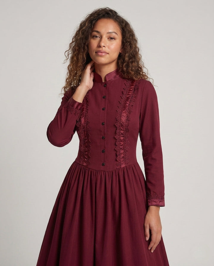 Women Elegant Historical Dress with Detailed Floral Embroidery Mune Fashion