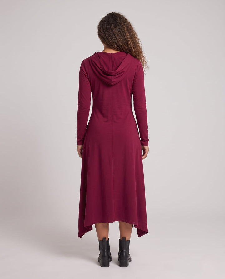 Women's hoodie dress with asymmetric cut and elegant fit Mune Fashion