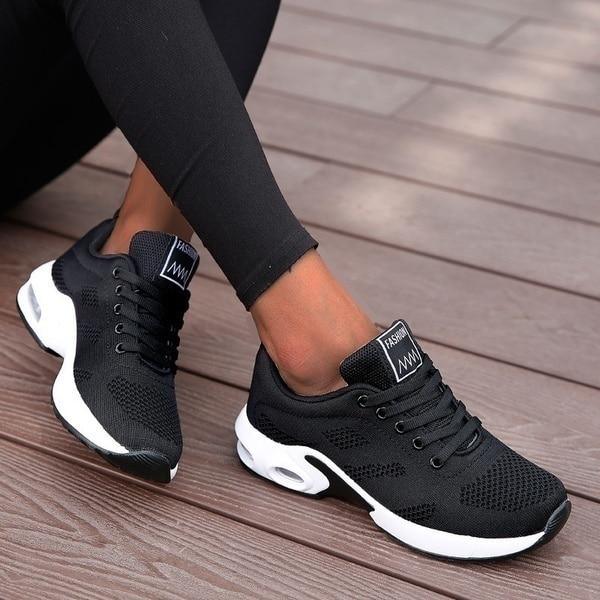 Women’s Trendy Athletic Style Running Shoes