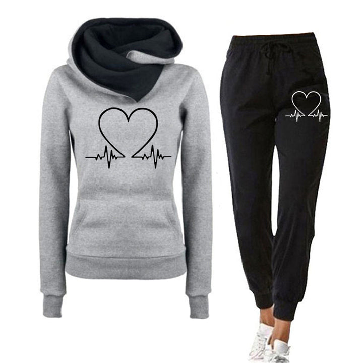 Women’s Relaxed Fit Two-Piece Tracksuit