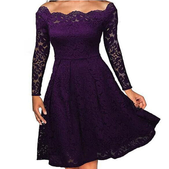 Mune | Dress In Lace with Slits At The Neckline and The Sleeves