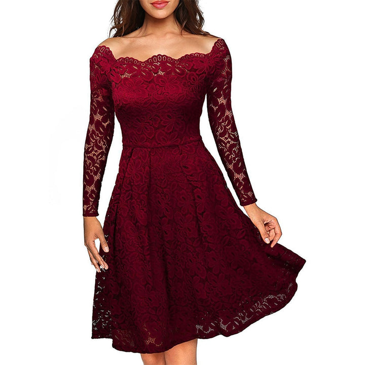 Mune | Dress In Lace with Slits At The Neckline and The Sleeves