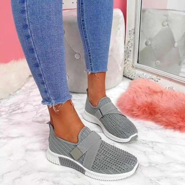 Mune | Slip-On Sneaker for Women with Velcro Closure Improve your Running Posture!