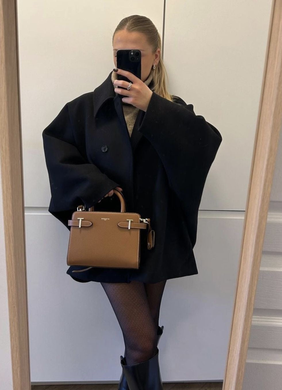 Mune | Wool Coat Stylish Winter Outerwear for Women