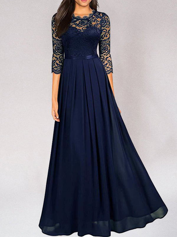 long, elegant bridesmaid dress made of flowing lace