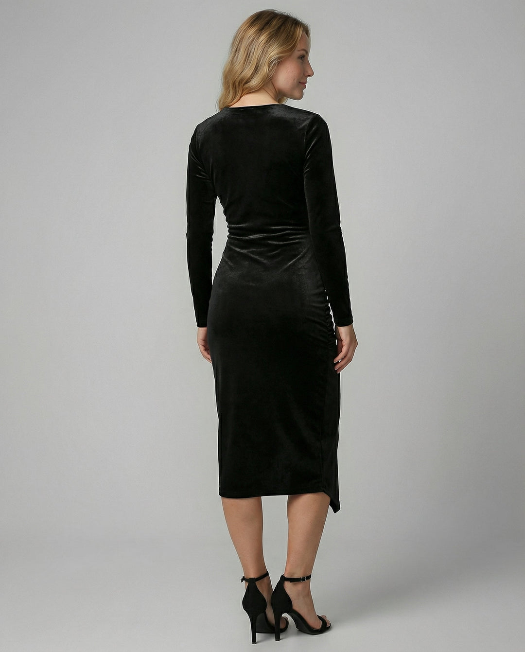 Elegant women's velvet dress