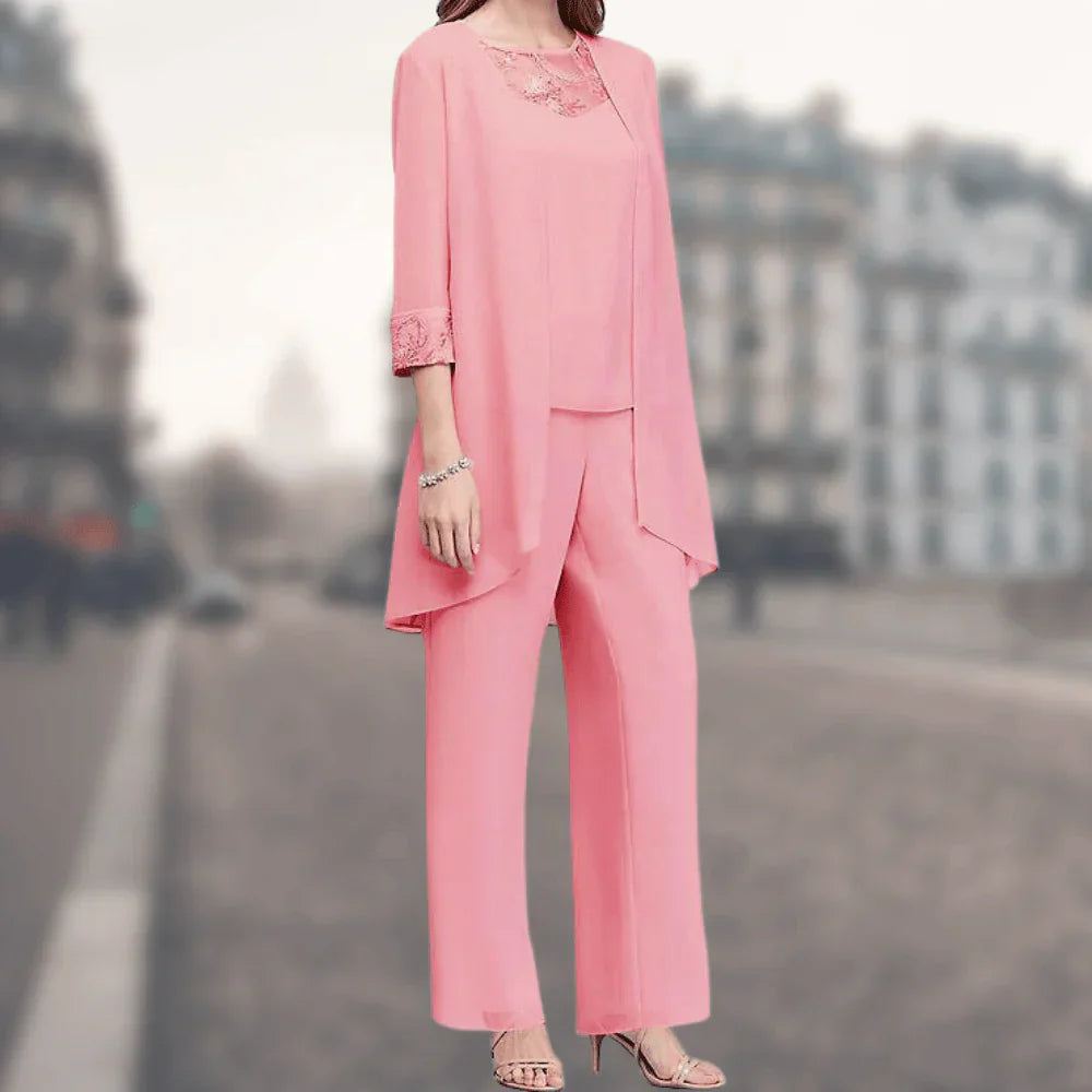 Mune | Elegant Three-Piece Women's Suit