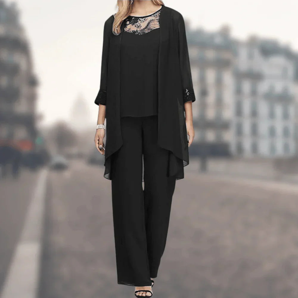 Mune | Elegant Three-Piece Women's Suit