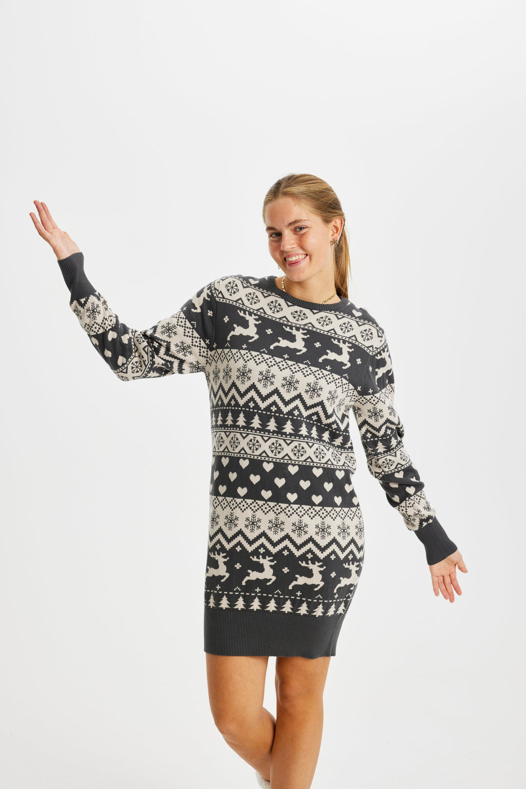 Mune | Dress Knitting Work