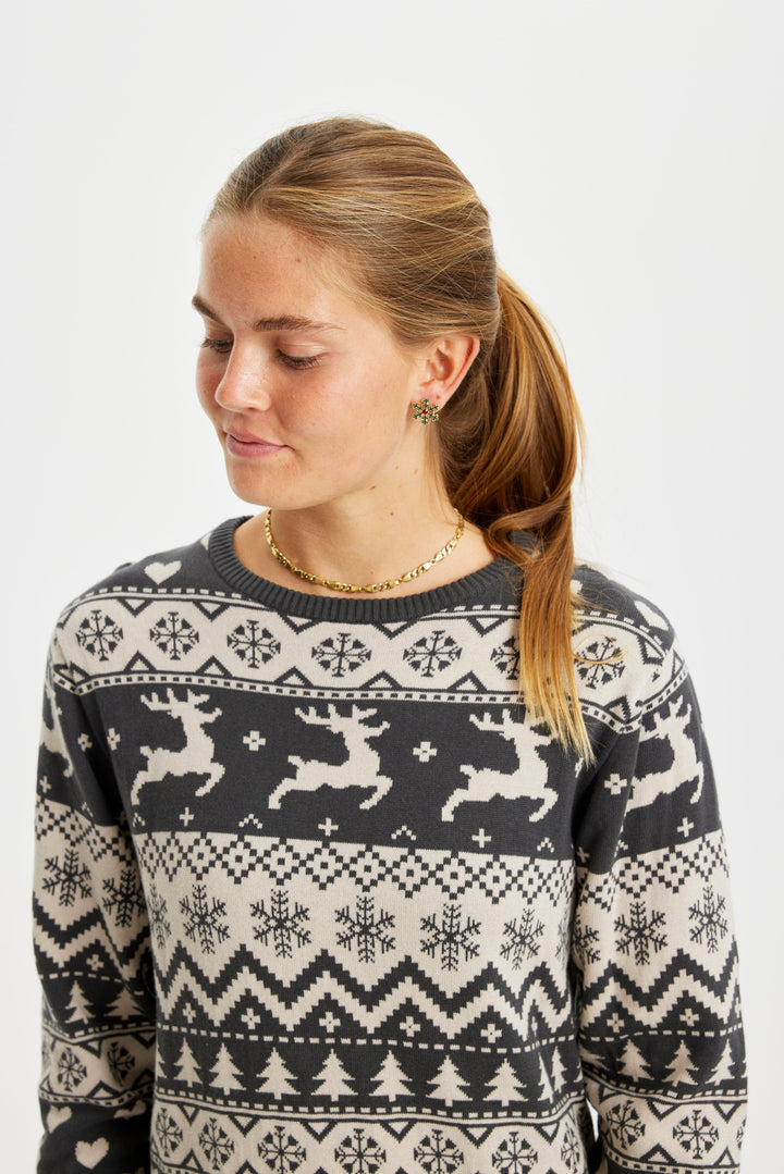 Mune | Dress Knitting Work
