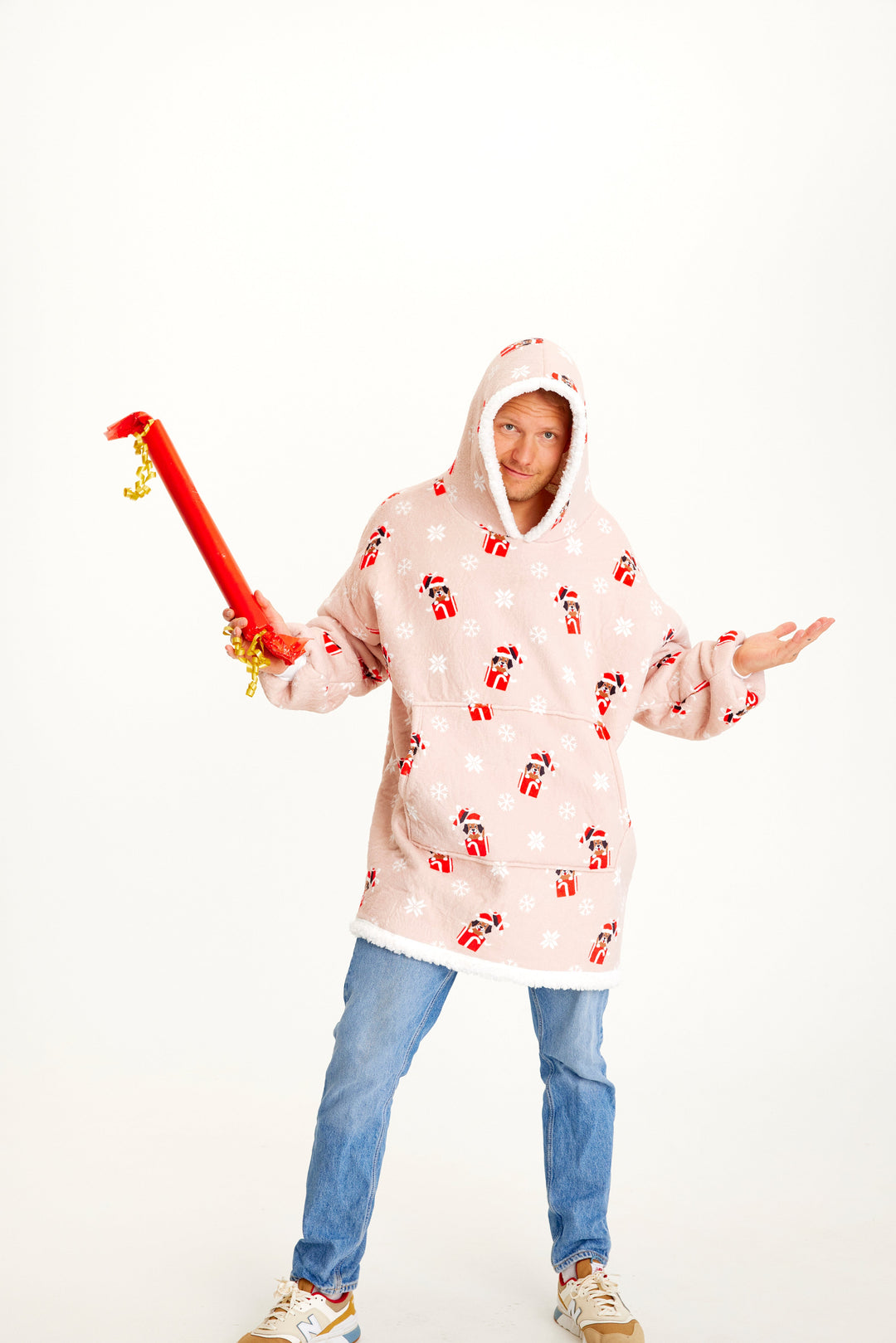 Mune | Doggo Christmas Dream Hoodie