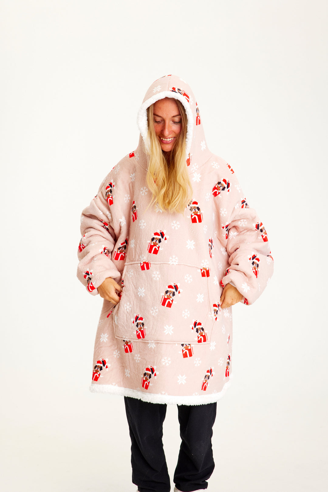 Mune | Doggo Christmas Dream Hoodie