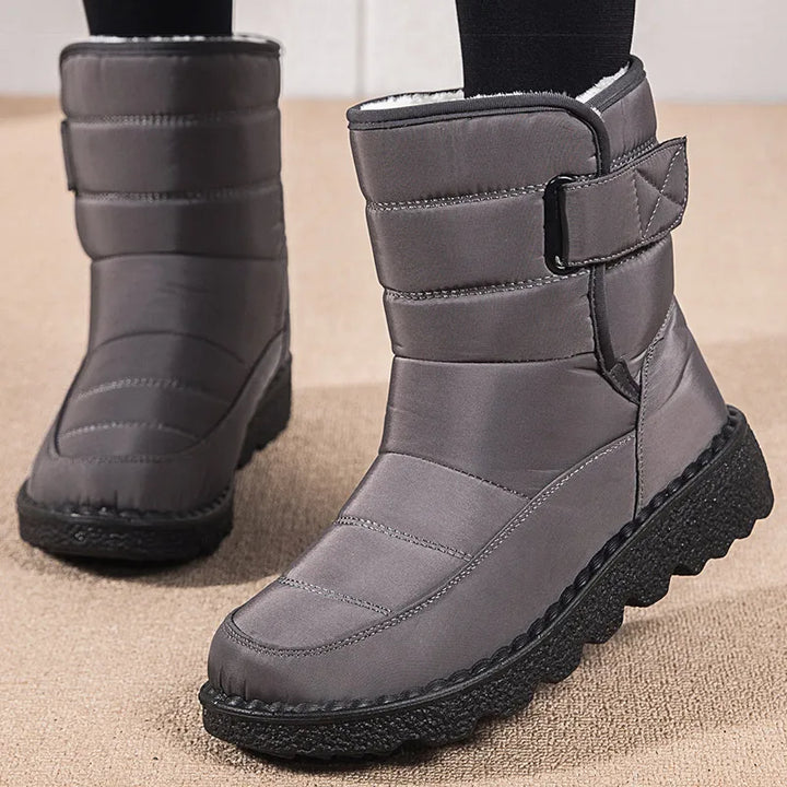 Mune | Women's waterproof winter boots with fur lining, black