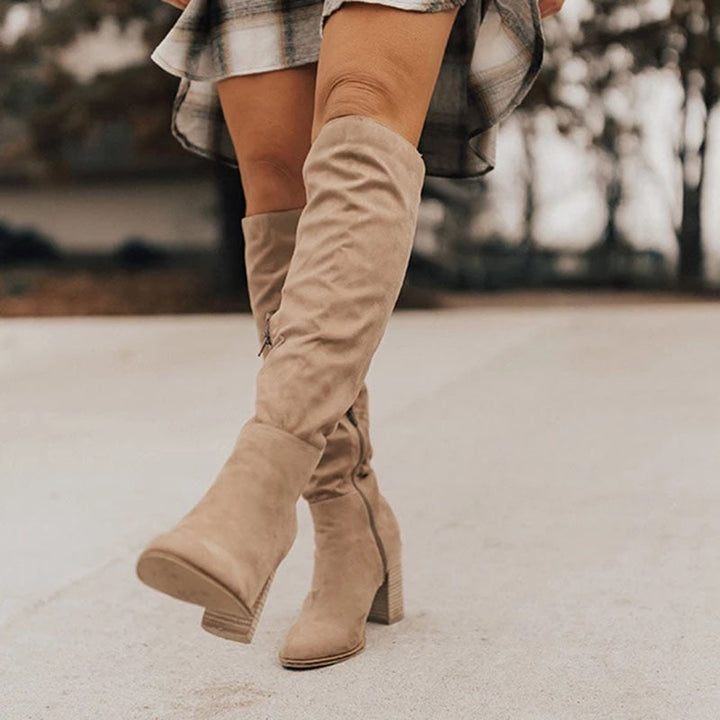 Mune | Women's Boots - Elegant and Trendy Style