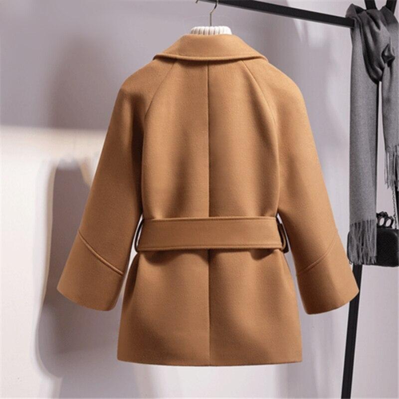 Mune | Women's Short Wool Winter Jacket with Wide Belt and Notched Collar
