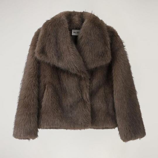 Mune | Short Warm Winter Coats and Jackets for Women